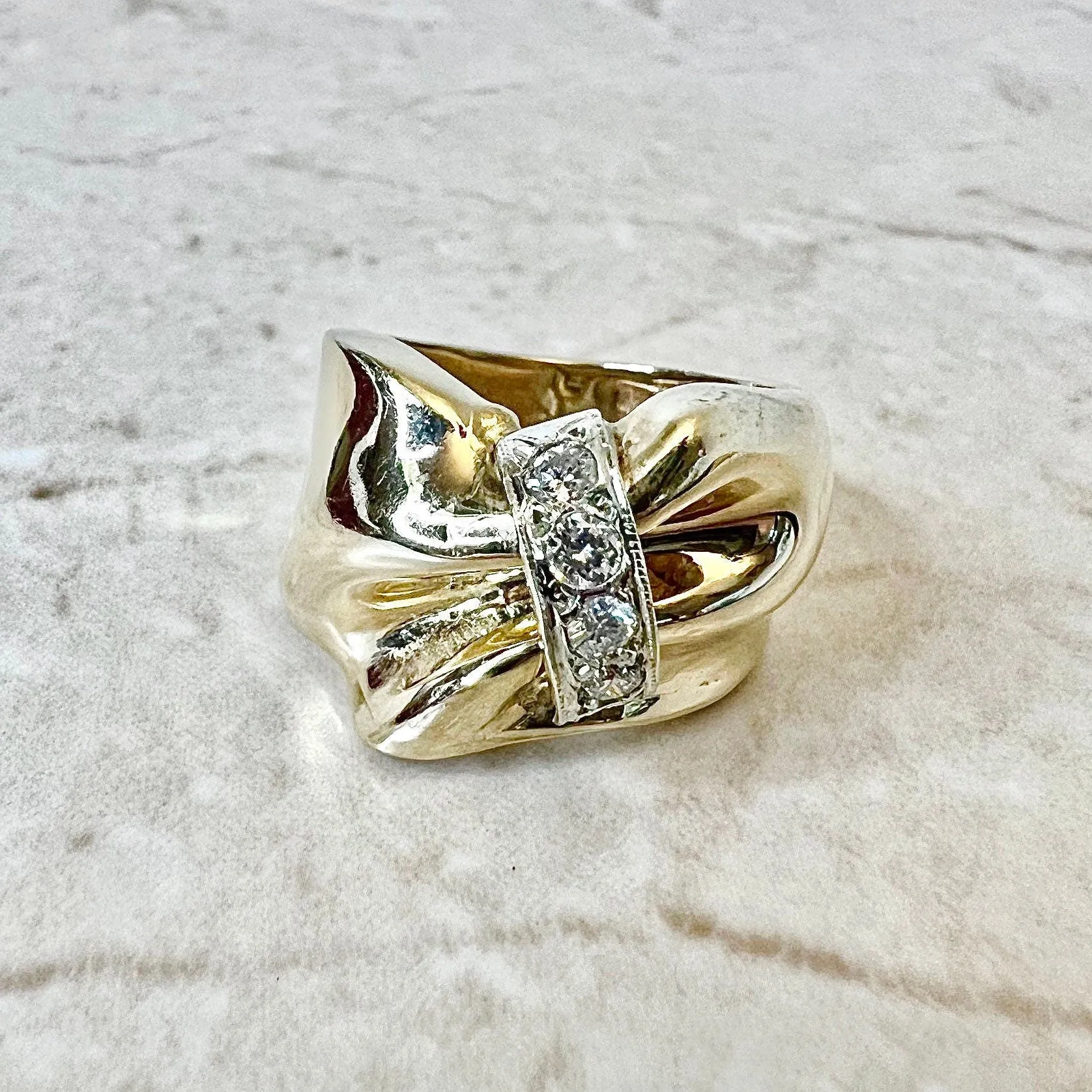 Vintage 1940’s Retro Era 14 Karat Yellow Gold 0.30 Carat Diamond Ring