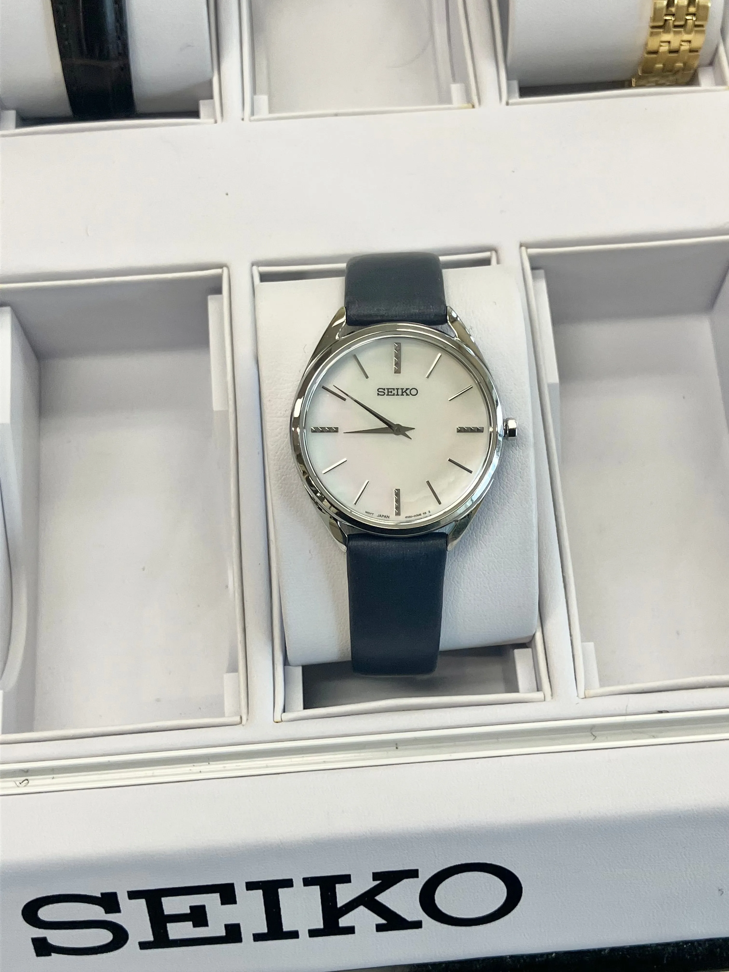 Women's Seiko Watch Mother Of Pearl Dial
